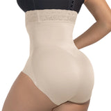 Romanza 2061: Short cachetero